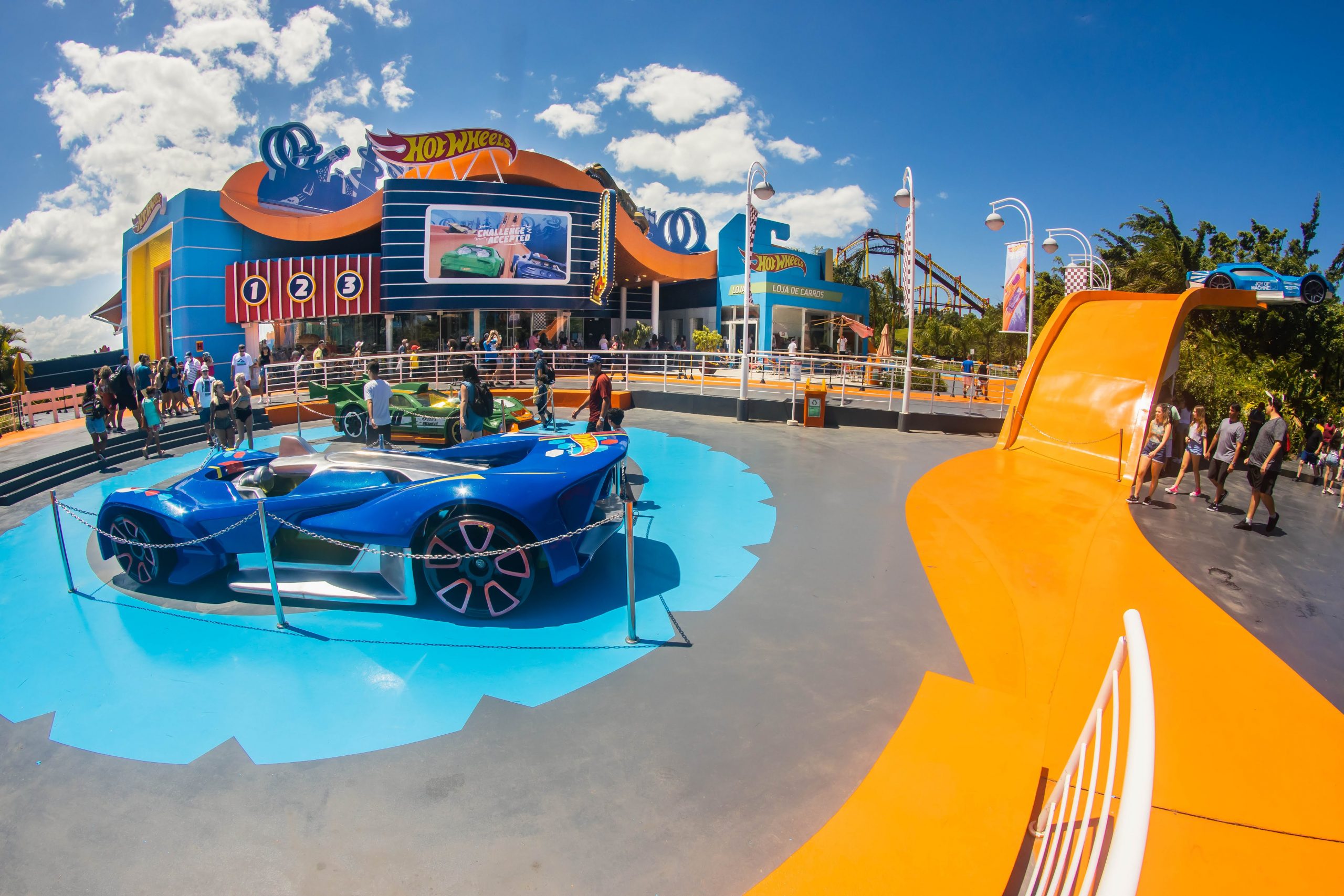 Beto Carrero World - Quem vai ganhar essa batalha emocionante